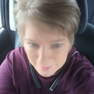 Meet your Posher, Jacqueline